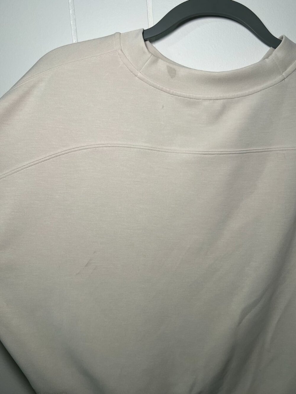 Women's Lululemon Cream Crewneck | Size 4 - Picture 3 of 5